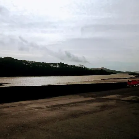 Durrus アパート Durrus