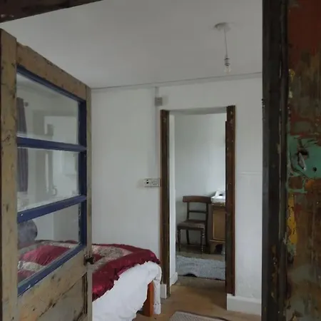 Апартаменты Durrus Durrus